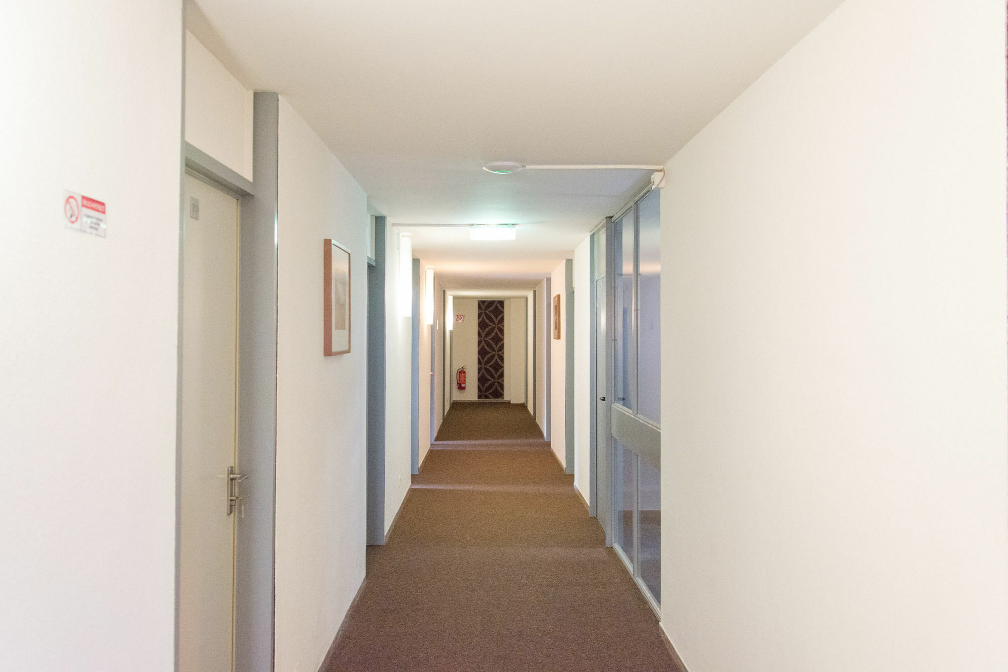 A1 Hotel *